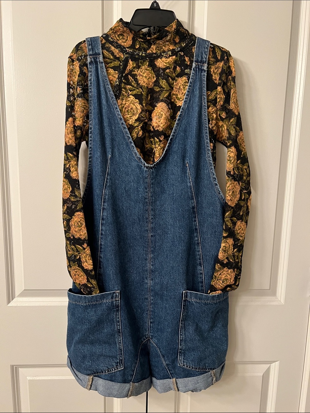 We The Free Dark Blue Denim Women's Short Overalls with Front Patch Pockets - Picture 4 of 5